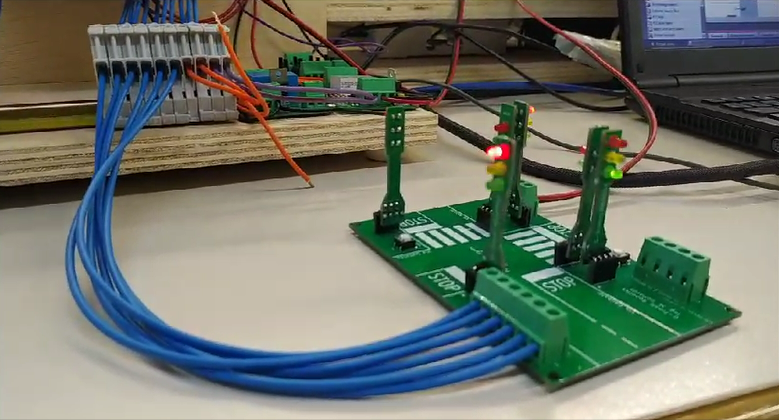 Semaforo Micro-GT per PLC e Arduino